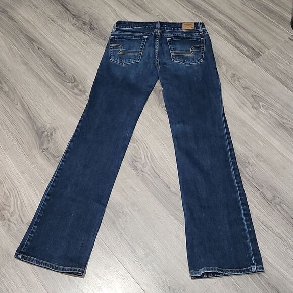American Eagle Favorite Boyfriend Straight Leg Jeans - Picture 6 of 6